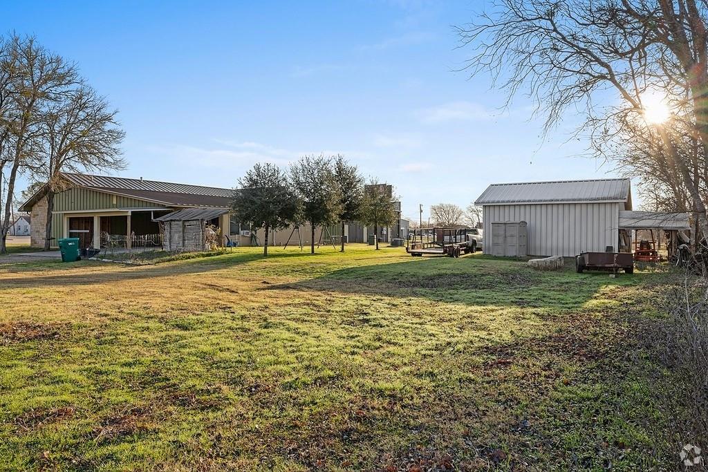 1417 W State Highway 71, La Grange, TX à louer Photo de l’immeuble– Image 1 sur 13