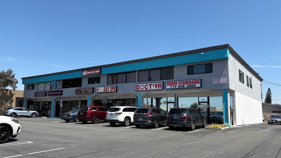 455-479 N Tustin St, Orange, CA à louer - Photo de l’immeuble – Image 1 sur 9