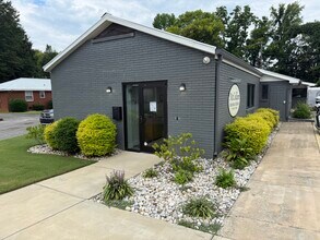 924 N Tennessee St, Cartersville, GA à louer Photo intérieure– Image 2 sur 12