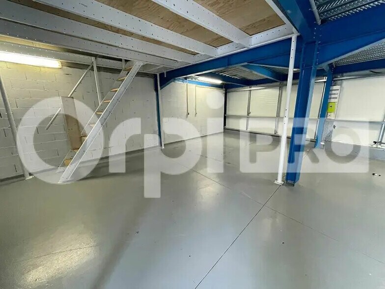 Local d'activités dans Villenoy à vendre - Photo intérieure – Image 2 sur 5