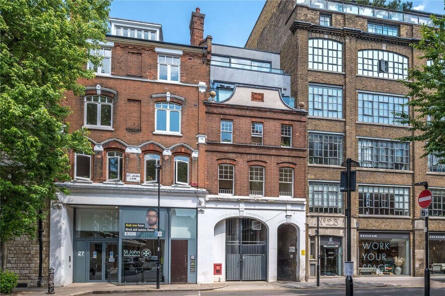 27 St Johns Ln, Londres à louer - Photo de l’immeuble – Image 1 sur 2