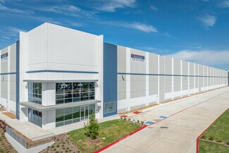 Plus de détails pour 12045 Wallisville Rd, Houston, TX - Industriel/Logistique à louer