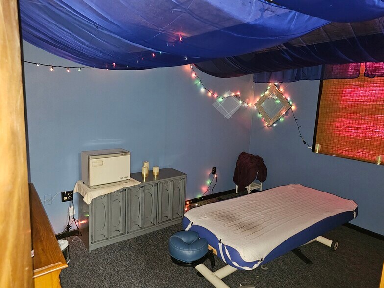 220 S Ashland St, Cambridge, MN à vendre - Photo de l’immeuble – Image 3 sur 42