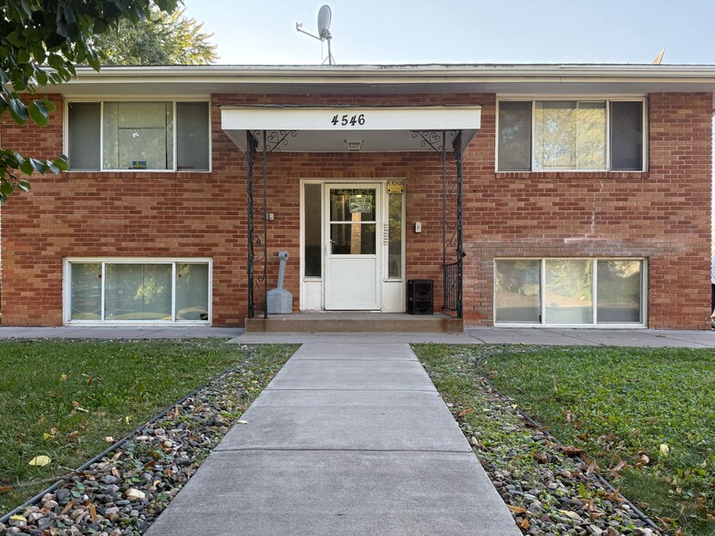 4546 Tyler St Ne, Minneapolis, MN à vendre - Photo de l’immeuble – Image 1 sur 15
