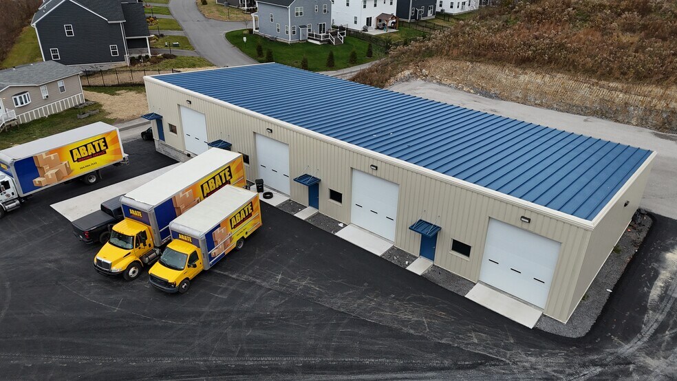 328 Generation Dr, Morgantown, WV à louer - Photo de l’immeuble – Image 3 sur 8