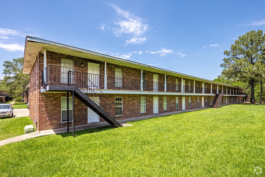 2888 Dougherty Dr, Baton Rouge, LA à vendre - Photo principale – Image 1 sur 1