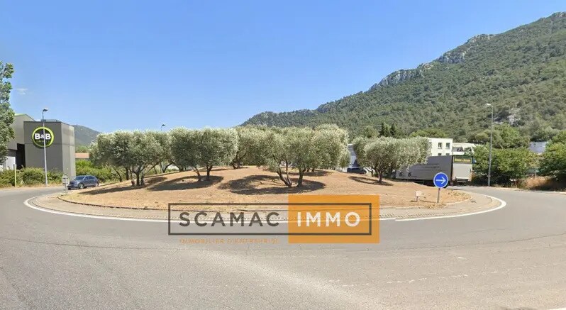 Industriel/Logistique dans Aubagne à louer - Photo de l’immeuble – Image 2 sur 4