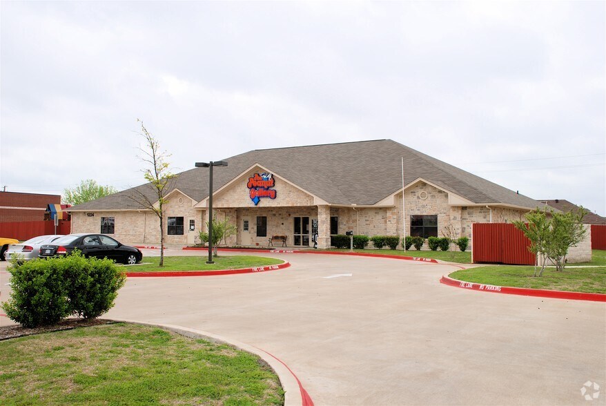 1224 E Exchange Pky, Allen, TX à vendre - Photo de l’immeuble – Image 1 sur 8
