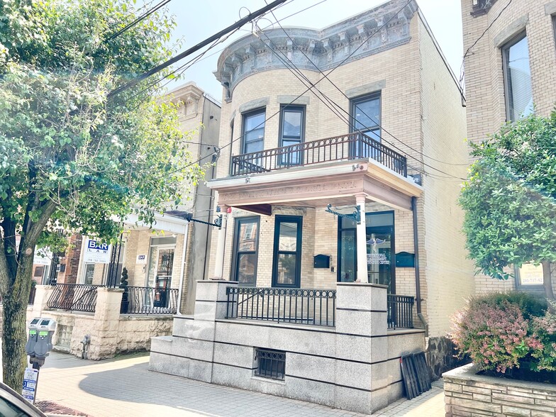 321 60th St, West New York, NJ à louer - Photo de l’immeuble – Image 1 sur 40