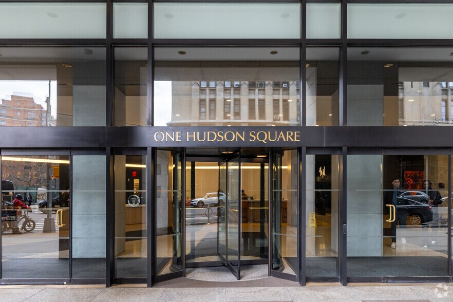 75 Varick St, New York, NY à louer - Photo de l’immeuble – Image 2 sur 5
