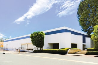 2720 Pellissier Pl, City of Industry, CA à louer Photo de l’immeuble– Image 2 sur 7