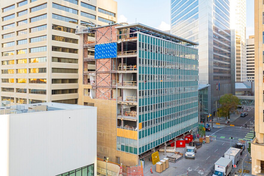 805 8 Av SW, Calgary, AB à louer - Photo principale – Image 1 sur 2