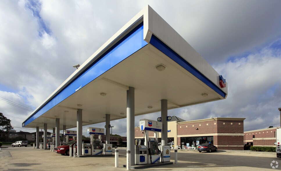 17050 Saturn Ln, Houston, TX à louer - Photo principale – Image 2 sur 8