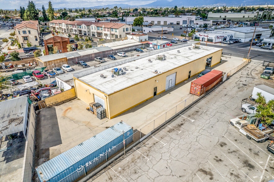 14836 Ramona Blvd, Baldwin Park, CA à vendre - Photo de l’immeuble – Image 3 sur 17
