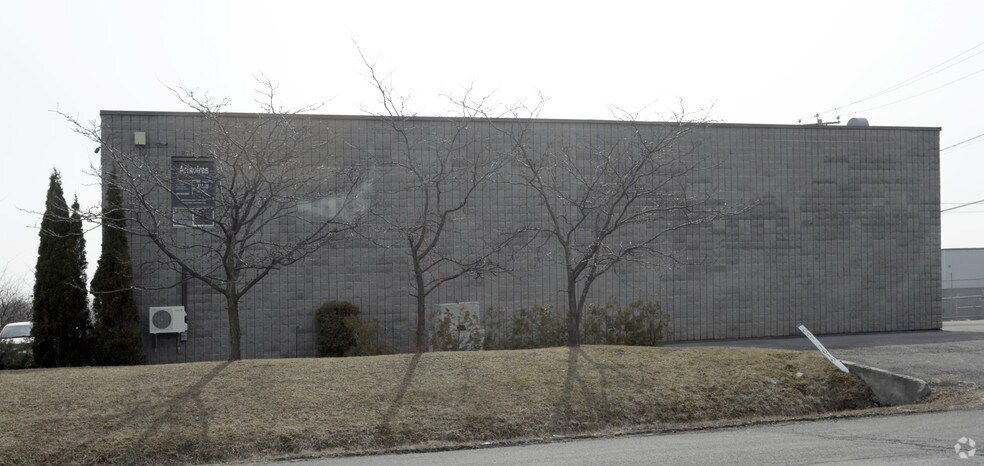 1420 Rue de Coulomb, Boucherville, QC à vendre - Photo de l’immeuble – Image 2 sur 5