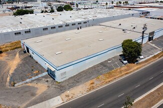 Plus de détails pour 2701-2711 Garfield Ave, Commerce, CA - Industriel/Logistique à vendre