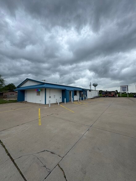 727 N Walnut St, Goddard, KS à louer - Photo de l’immeuble – Image 1 sur 12