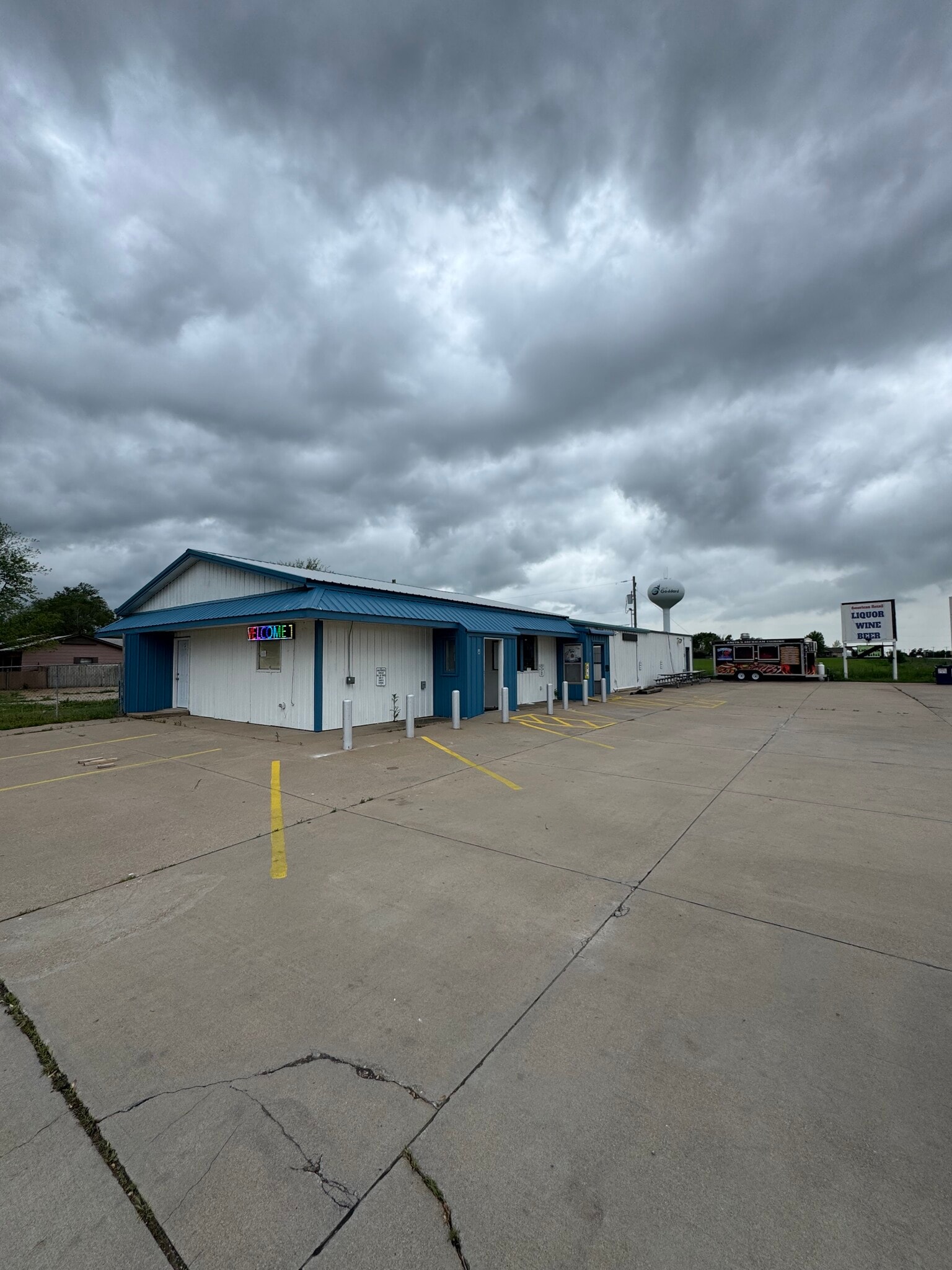 727 N Walnut St, Goddard, KS à louer Photo de l’immeuble– Image 1 sur 13