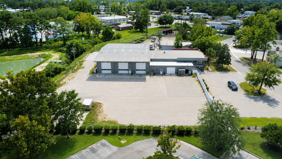 3265 Associate Dr, North Charleston, SC à louer - Photo de l’immeuble – Image 2 sur 14