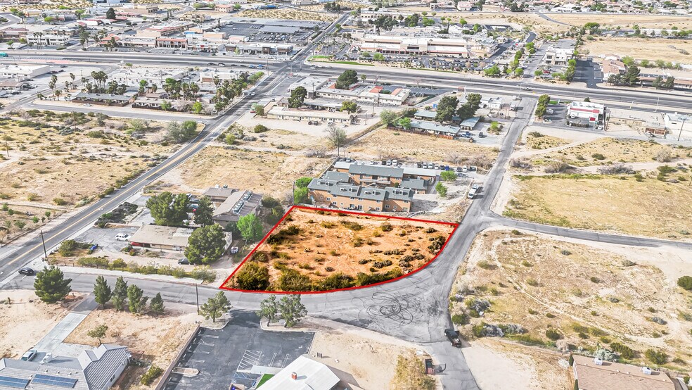 15750 Olalee Rd, Apple Valley, CA à vendre - Aérien – Image 3 sur 7