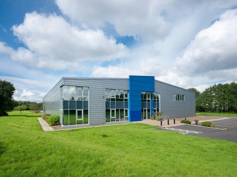 120 Fifty Pitches Rd, Glasgow à louer - Photo de l’immeuble – Image 2 sur 6