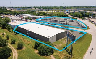Plus de détails pour 813 Southway Cir, Fort Worth, TX - Industriel/Logistique à louer