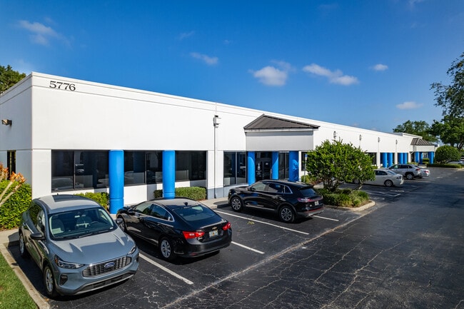 Plus de détails pour 5776 Hoffner Ave, Orlando, FL - Bureau, Local d'activités à louer