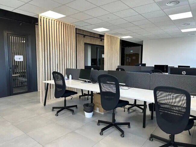 Plus de détails pour Bureau à louer