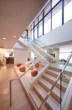 211 Main St, San Francisco, CA à louer Photo intérieure– Image 2 sur 6