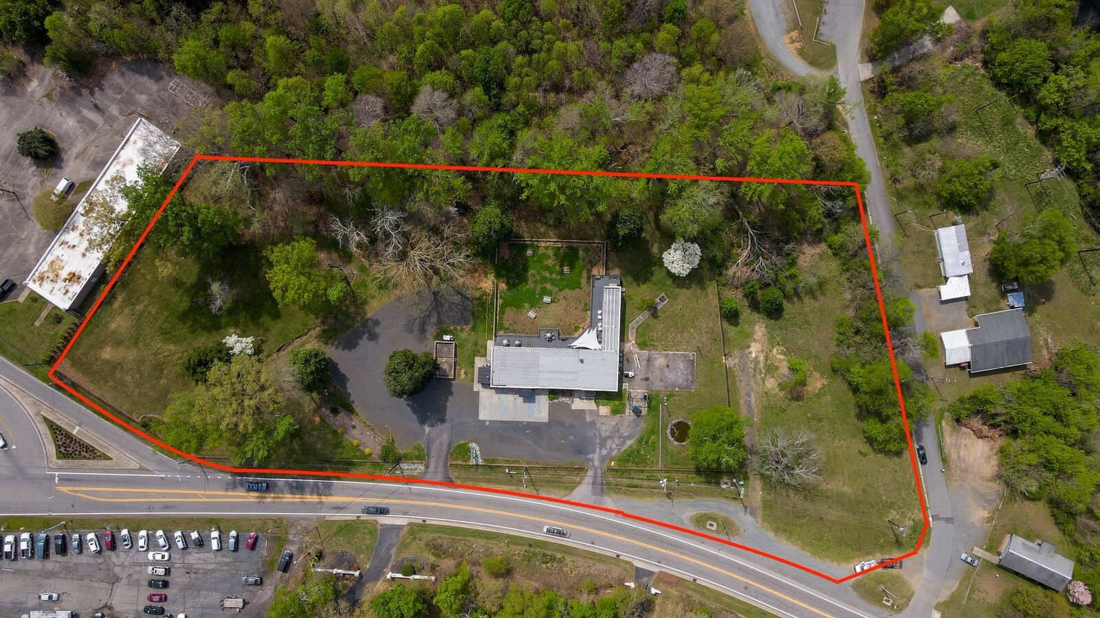354 W Meadow Rd, Eden, NC à vendre Photo principale– Image 1 sur 22