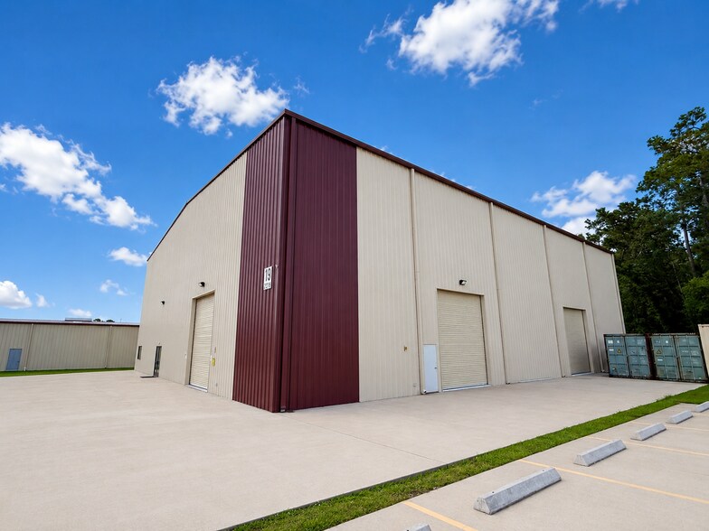21219 Blair Rd, Conroe, TX à vendre - Photo de l’immeuble – Image 2 sur 21