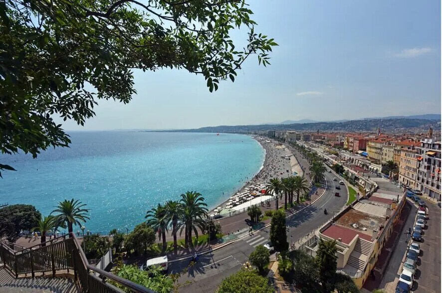 Local commercial dans Nice à vendre - Photo de l’immeuble – Image 1 sur 1