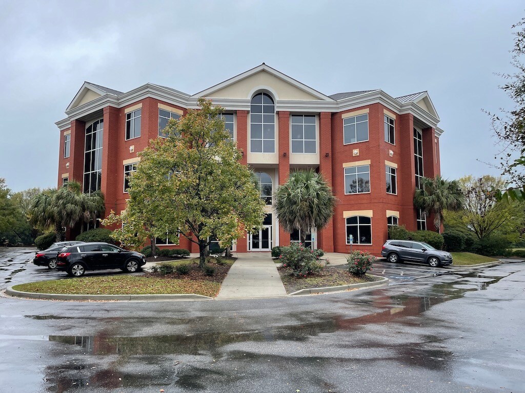 1113 44th Ave N, Myrtle Beach, SC à louer Photo principale– Image 1 sur 22