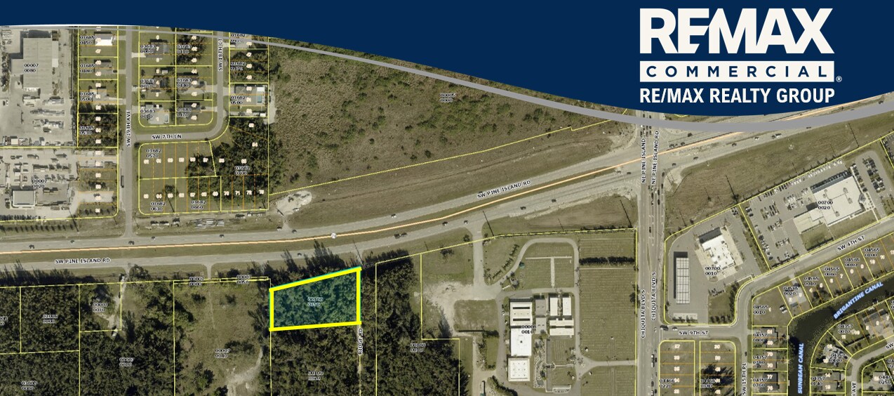 830 Ridge Rd, Cape Coral, FL à vendre Photo principale– Image 1 sur 11