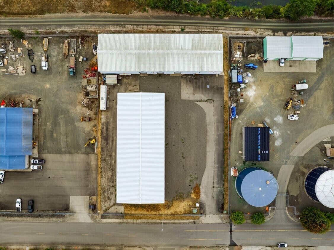 810 S 2nd St, Harrisburg, OR à vendre Photo intérieure– Image 1 sur 24