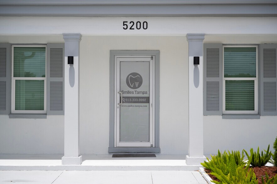 5200 N Armenia Ave, Tampa, FL à louer - Photo de l’immeuble – Image 3 sur 32