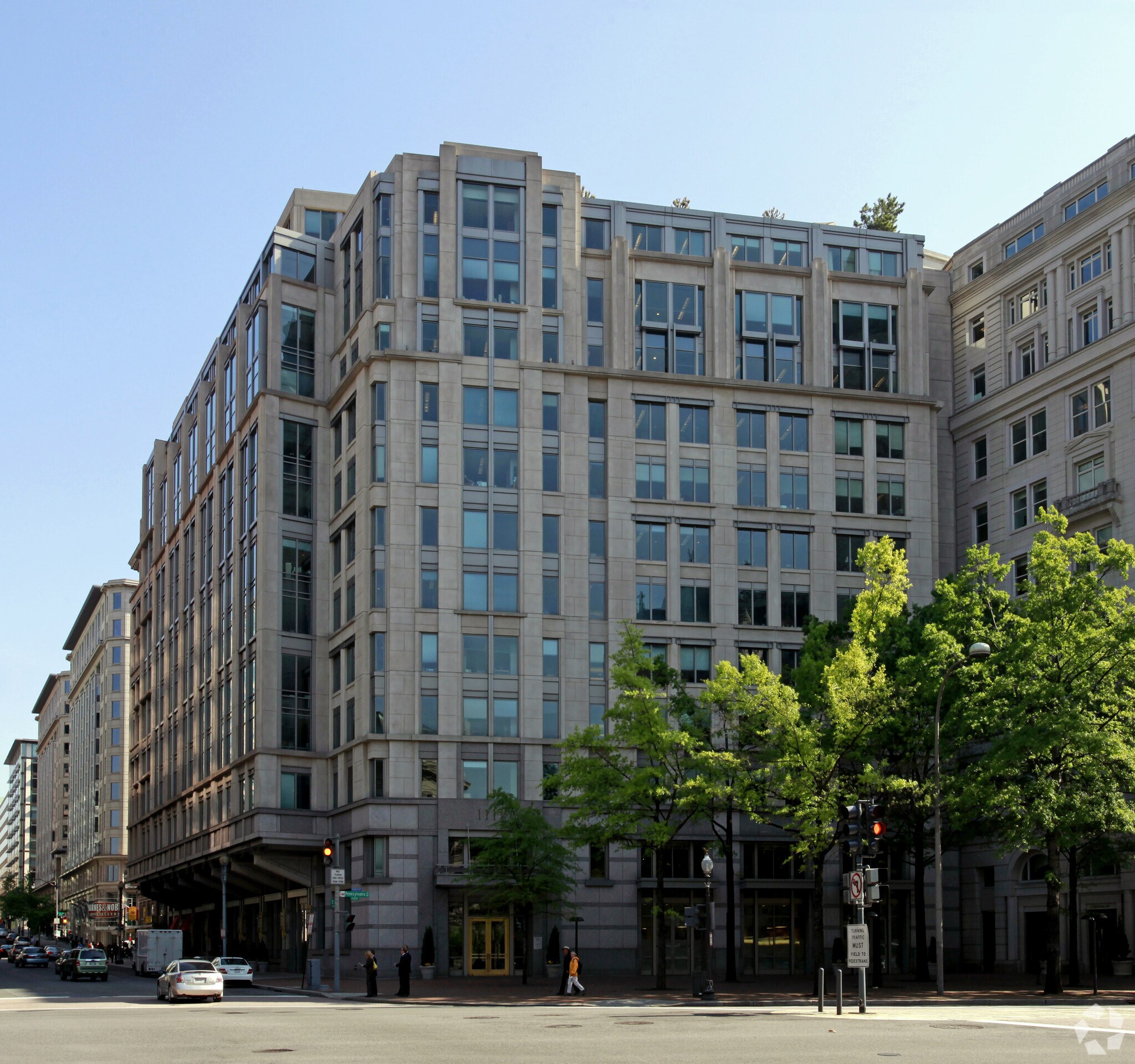 1111 Pennsylvania Ave NW, Washington, DC à louer Photo de l’immeuble– Image 1 sur 8