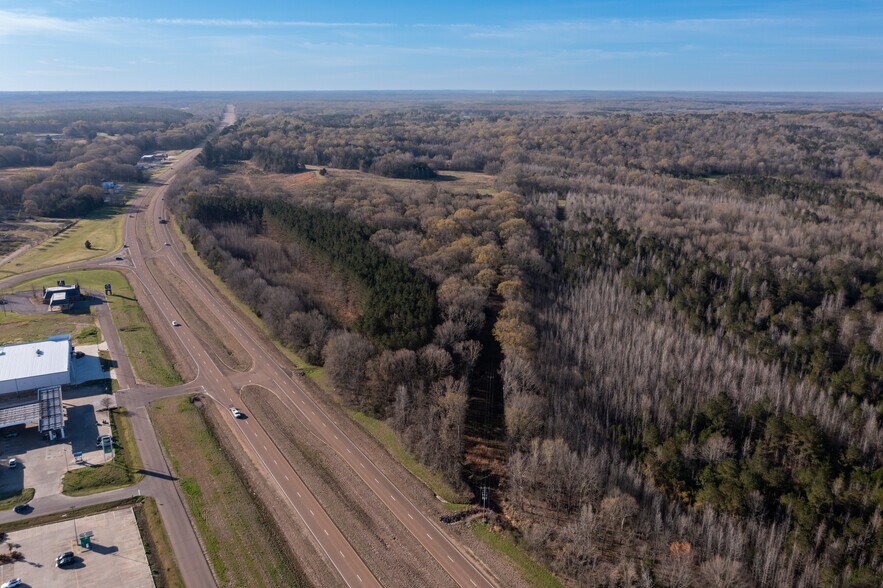 601 US 49 Hwy, Flora, MS à vendre - Photo de l’immeuble – Image 2 sur 7