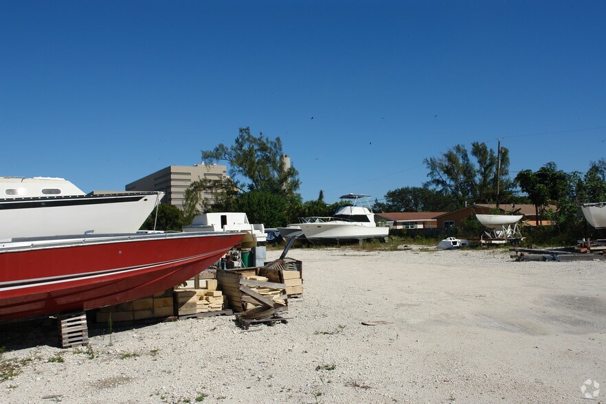 4630 SW 44th Ave, Fort Lauderdale, FL à louer - Photo de l’immeuble – Image 2 sur 2