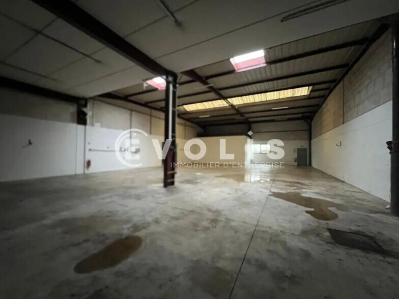 Local d’activités dans Le Blanc-Mesnil à louer - Photo intérieure – Image 2 sur 19