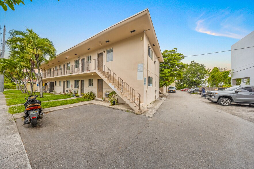 40-UNIT MULTIFAMILY PORTFOLIO portefeuille de 4 biens à vendre sur LoopNet.fr - Photo de l’immeuble – Image 2 sur 22
