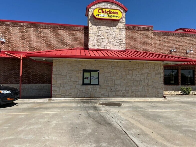 601 E Main St, Weatherford, OK à vendre - Photo de l’immeuble – Image 2 sur 7