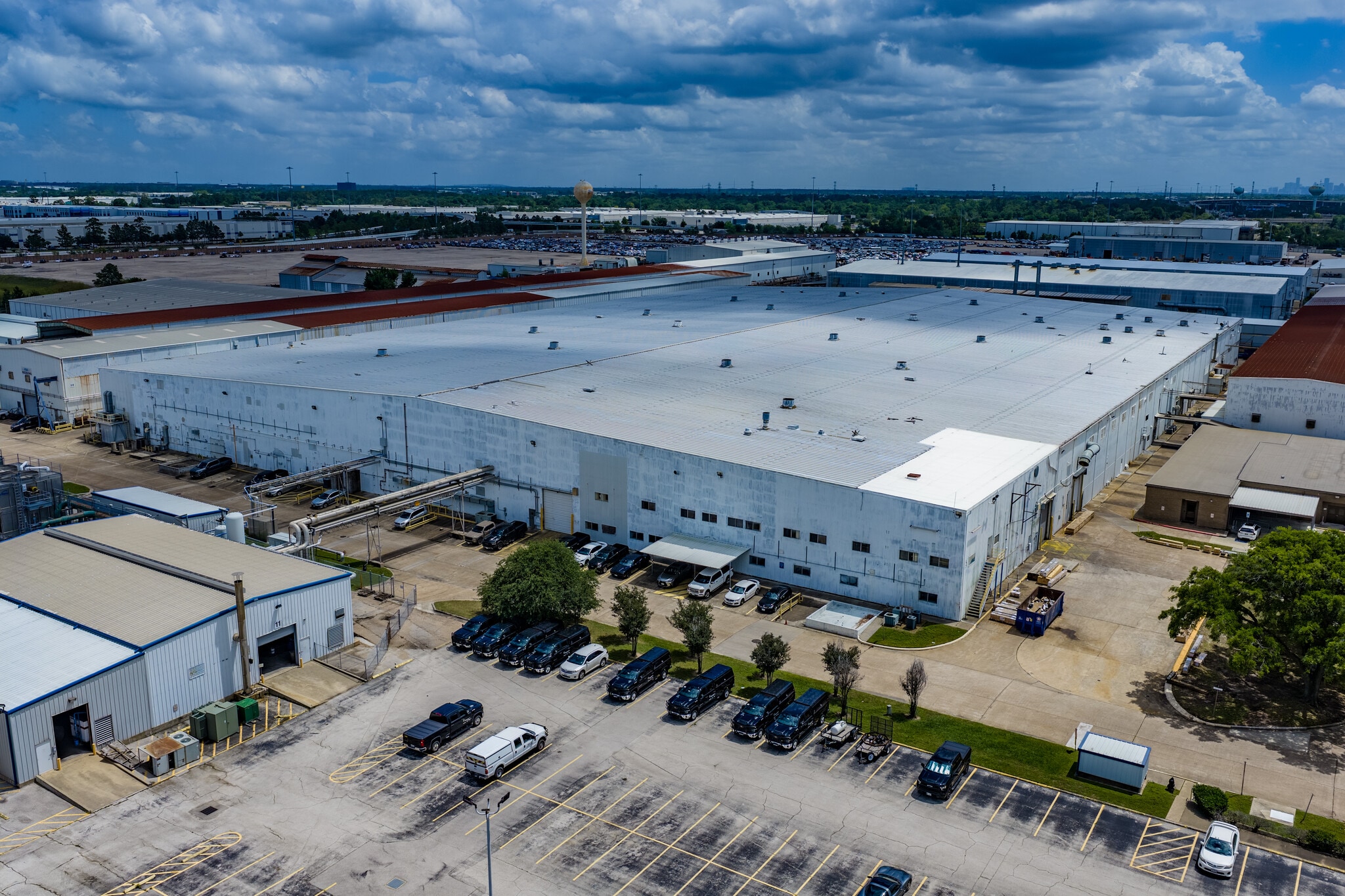 1310 Rankin Rd, Houston, TX à louer Photo de l’immeuble– Image 1 sur 2