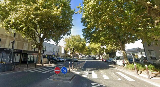 Plus de détails pour 3 Av Du Mal De Lattre De Tassigny, Créteil - Local commercial à louer