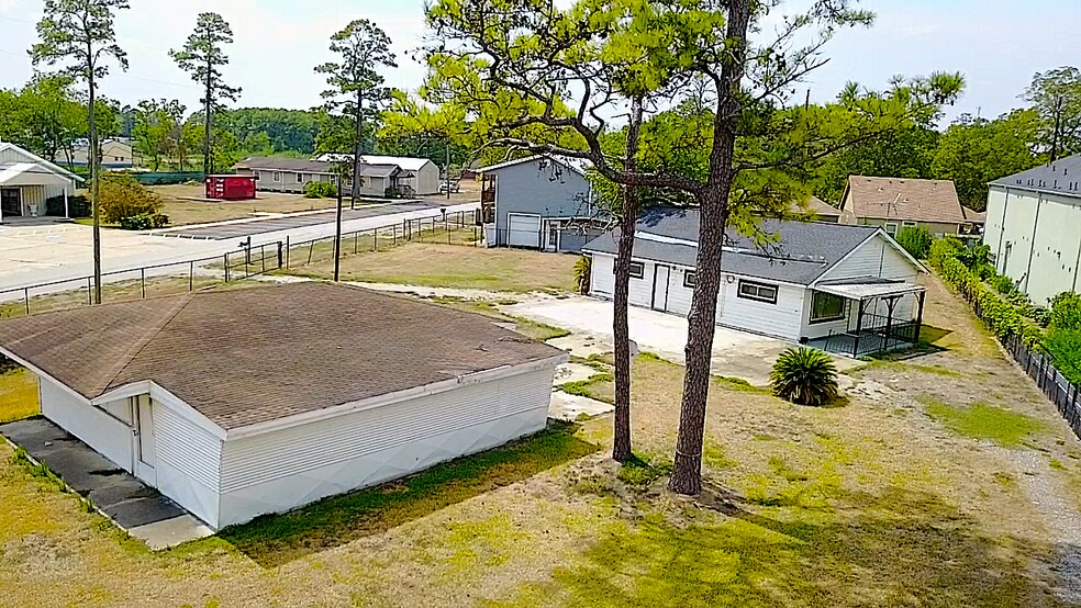 501 Pine St, Crosby, TX à vendre - Photo principale – Image 1 sur 7