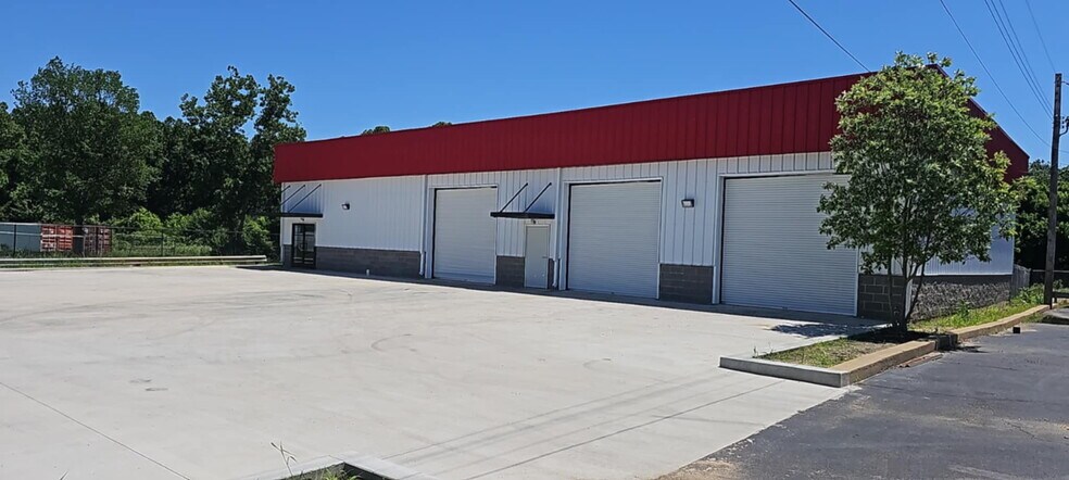2740 Old Austin Peay Hwy, Memphis, TN à louer - Photo principale – Image 1 sur 9