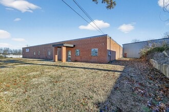 2401 Schirra Pl, High Point, NC à louer Photo intérieure– Image 1 sur 7