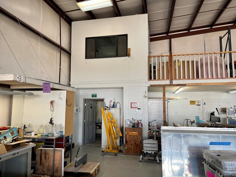 90331 Boeing Dr, Eugene, OR à louer - Photo intérieure – Image 3 sur 4