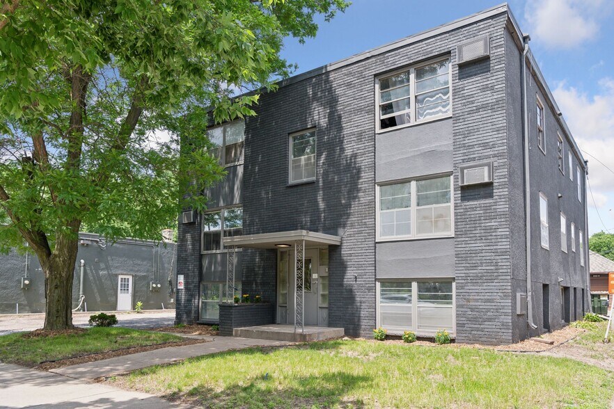 3606 E 34th St, Minneapolis, MN à vendre - Photo de l’immeuble – Image 1 sur 12