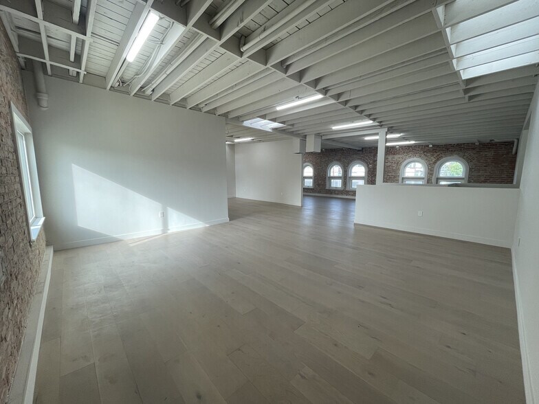 8422-8424 Melrose Pl, West Hollywood, CA à louer - Photo intérieure – Image 3 sur 13